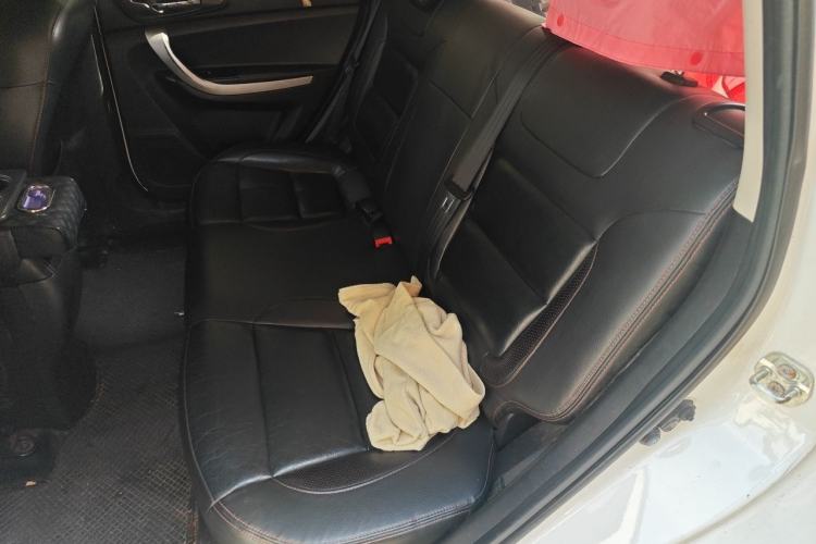 Used CHANGAN CS35 2015 1.6L Automatic Luxury Model China IV Standard Left Rear Seat