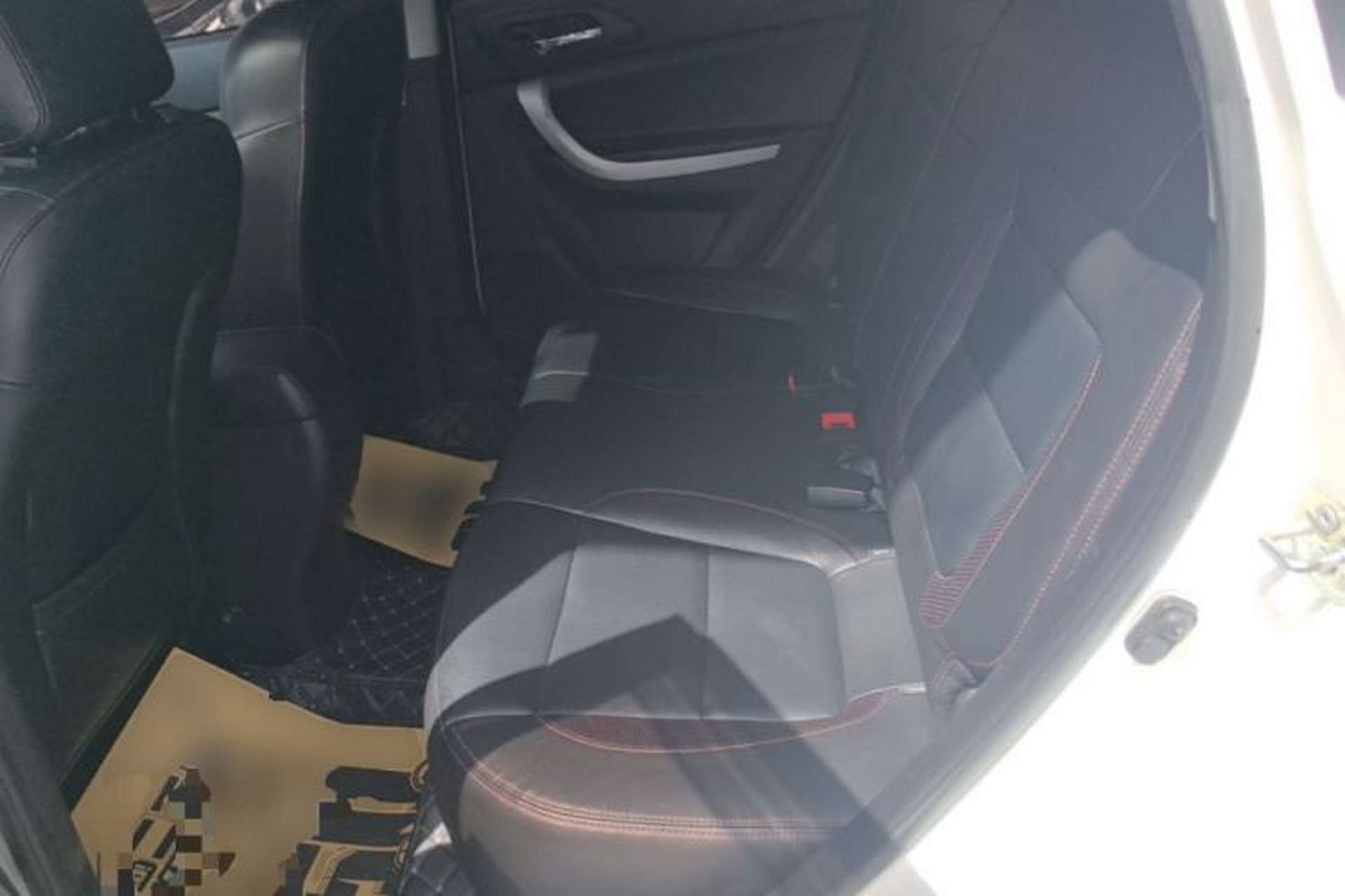 Used CHANGAN CS35 2015 1.6L Automatic Luxury Model China IV Standard Left Rear Seat