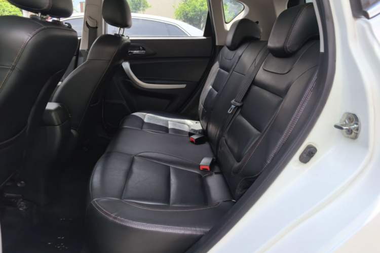 Used CHANGAN CS35 2015 1.6L Automatic Luxury Model China IV Standard Left Rear Seat