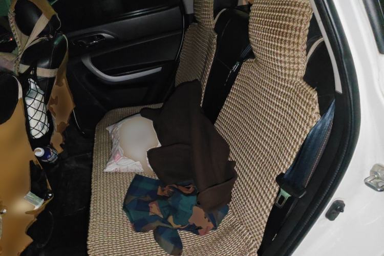 Used CHANGAN CS35 2015 1.6L Manual Luxury Model China IV Standard Left Rear Seat