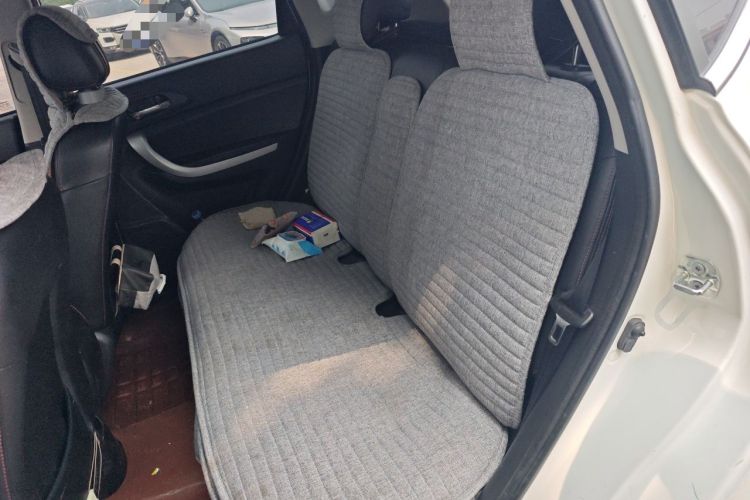 Used CHANGAN CS35 2015 1.6L Automatic Luxury Model China V Standard Left Rear Seat