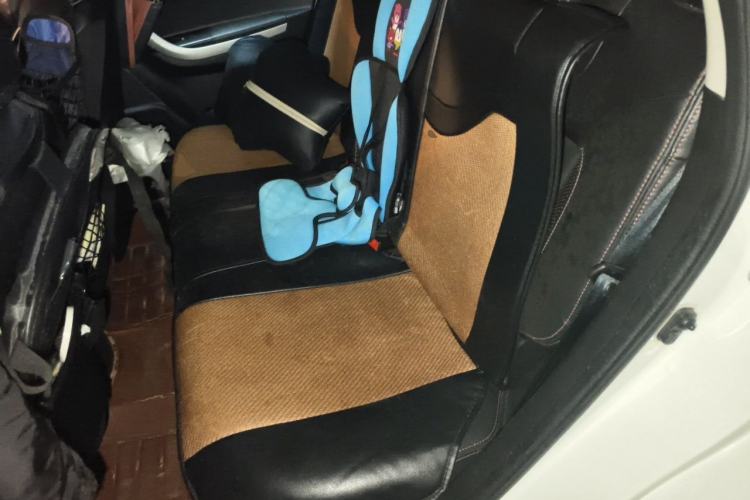 Used CHANGAN CS35 2015 1.6L Manual Comfort Model China IV Standard Left Rear Seat