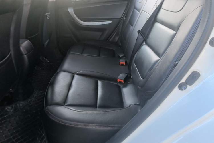 Used CHANGAN CS35 2015 1.6L Manual Luxury Model China IV Standard Left Rear Seat