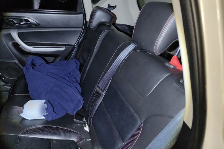 Used CHANGAN CS35 2015 1.6L Automatic Luxury Model China IV Standard Left Rear Seat