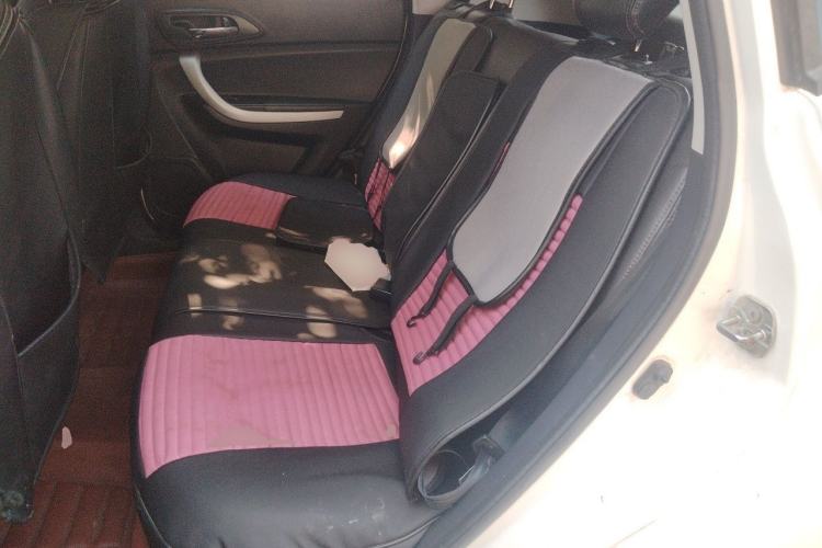 Used CHANGAN CS35 2015 1.6L Manual Luxury Model China IV Standard Left Rear Seat