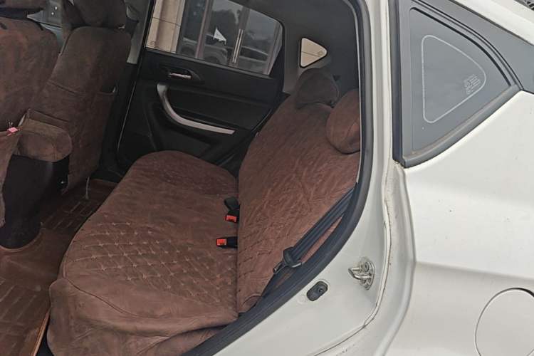 Used CHANGAN CS35 2015 1.6L Manual Luxury Model China IV Standard Left Rear Seat