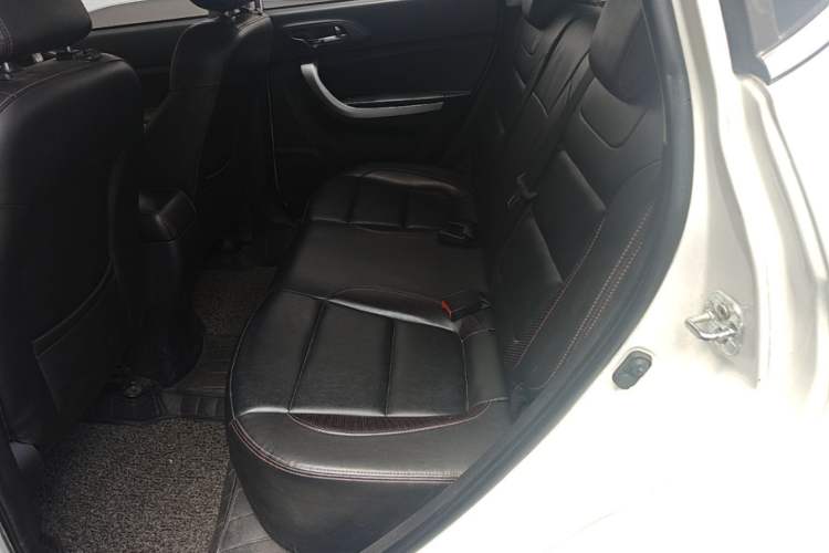 Used CHANGAN CS35 2015 1.6L Automatic Luxury Model China V Standard Left Rear Seat