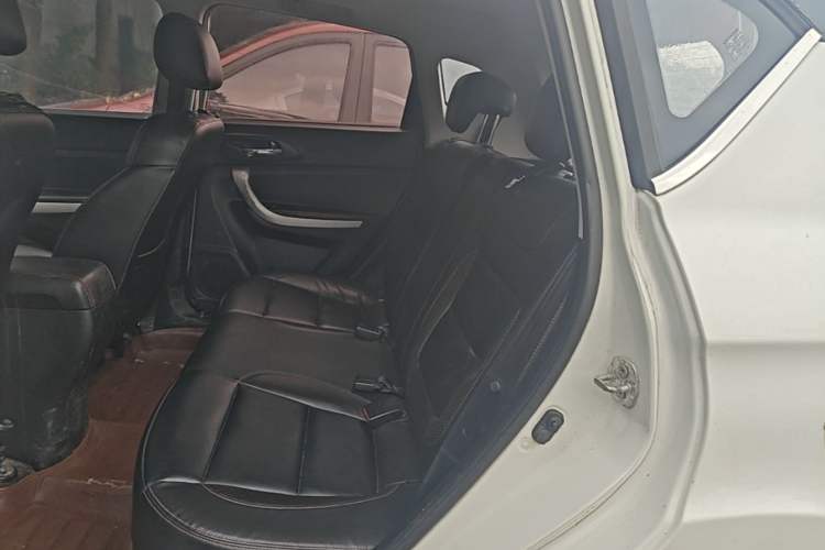 Used CHANGAN CS35 2015 1.6L Manual Luxury Model China IV Standard Left Rear Seat