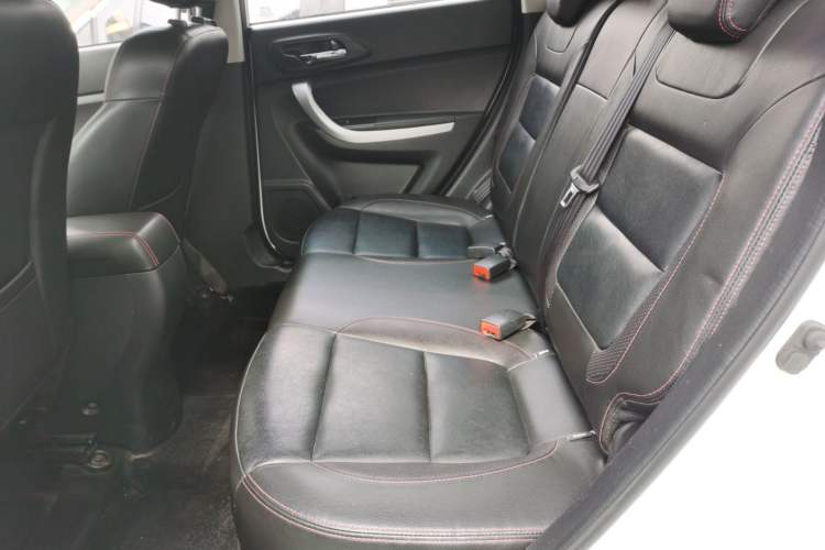 Used CHANGAN CS35 2015 1.6L Automatic Luxury Model China V Standard Left Rear Seat