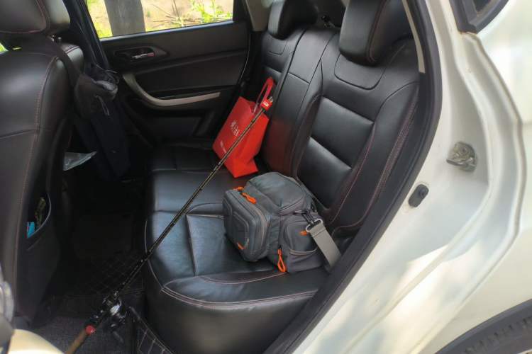 Used CHANGAN CS35 2015 1.6L Manual Luxury Model China IV Standard Left Rear Seat
