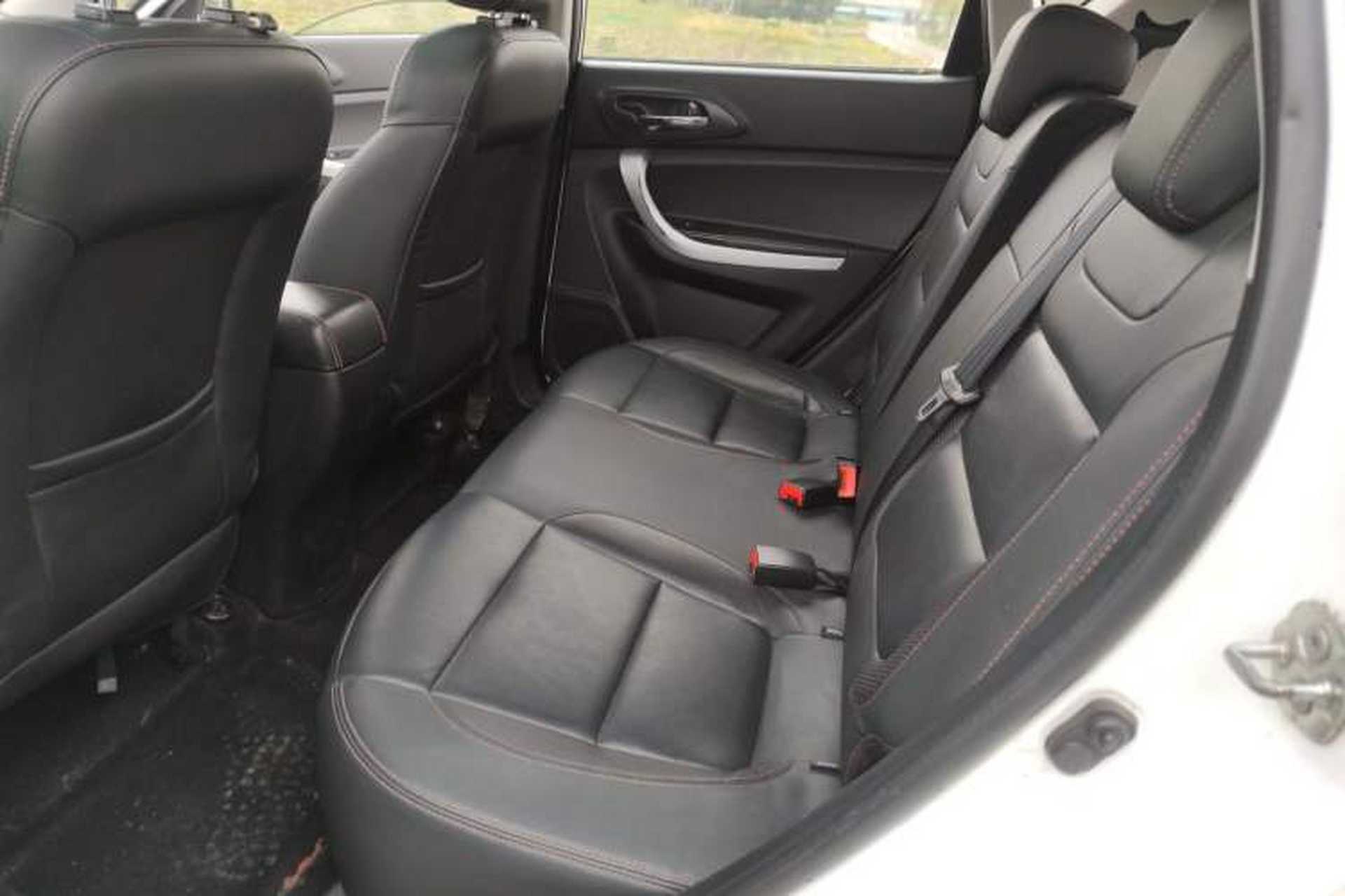 Used CHANGAN CS35 2015 1.6L Manual Luxury Model China IV Standard Left Rear Seat