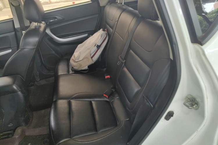 Used CHANGAN CS35 2015 1.6L Manual Luxury Model China V Standard Left Rear Seat