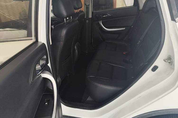 Used CHANGAN CS35 2015 1.6L Automatic Luxury Model China V Standard Left Rear Seat