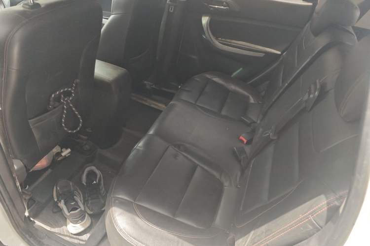 Used CHANGAN CS35 2015 1.6L Manual Luxury Model China V Standard Left Rear Seat