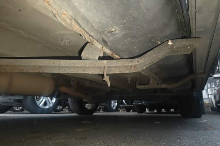 Used CHANGAN CS35 2015 1.6L Automatic Luxury Model China IV Standard Left Side Sill