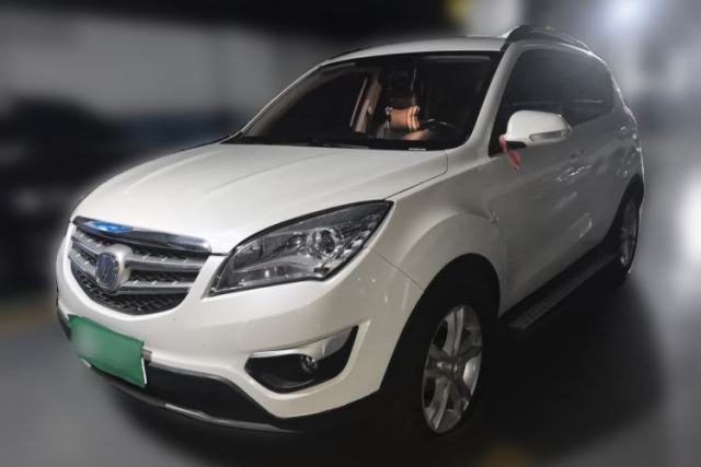 Ojetý CHANGAN CS35 2015 1.6L Manual Luxury Model China IV Standard