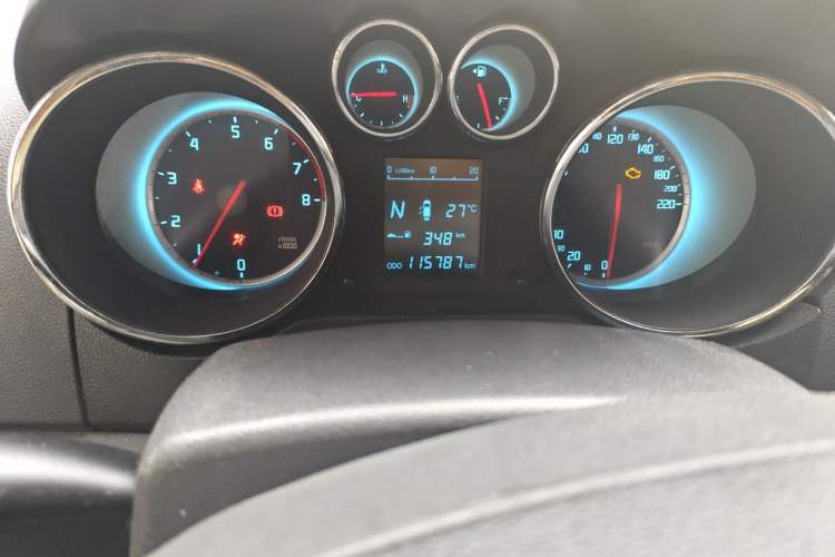 Used CHANGAN CS35 2015 1.6L Automatic Luxury Model China IV Standard Odometer Close Up
