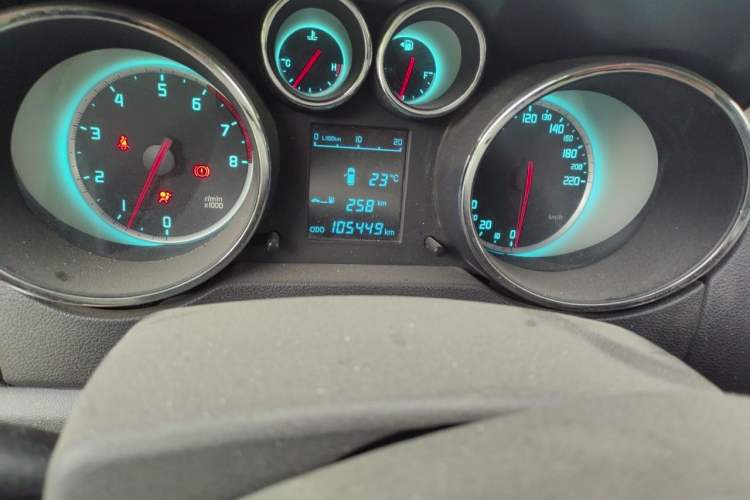 Used CHANGAN CS35 2015 1.6L Manual Luxury Model China IV Standard Odometer Close Up