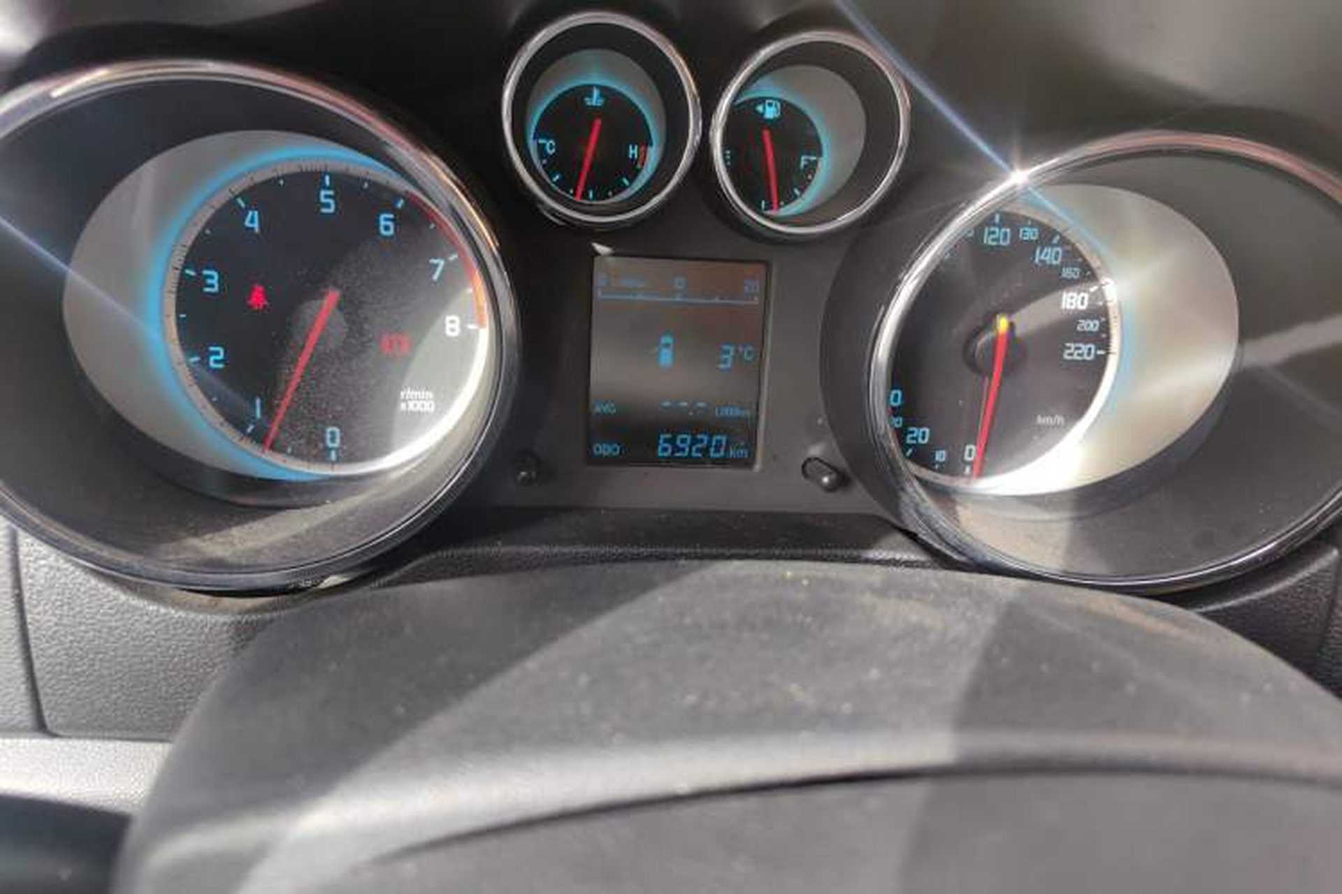 Used CHANGAN CS35 2015 1.6L Manual Luxury Model China IV Standard Odometer Close Up