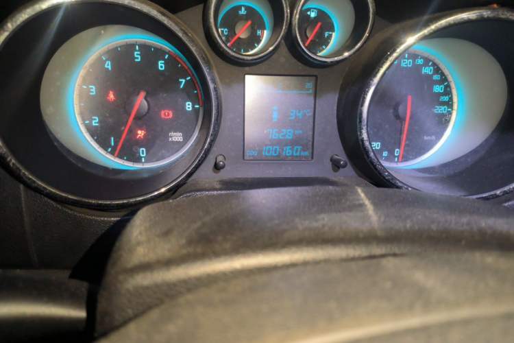 Used CHANGAN CS35 2015 1.6L Manual Luxury Model China IV Standard Odometer Close Up