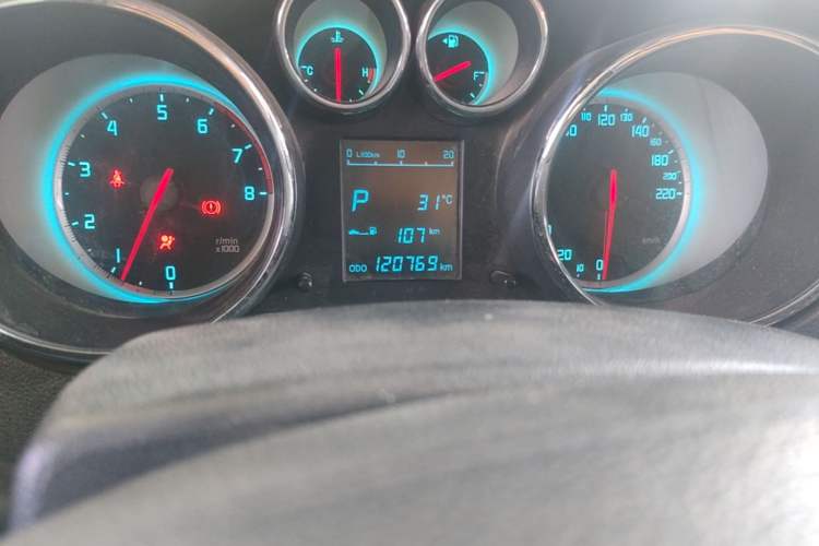 Used CHANGAN CS35 2015 1.6L Automatic Prestige Model China IV Standard Odometer Close Up