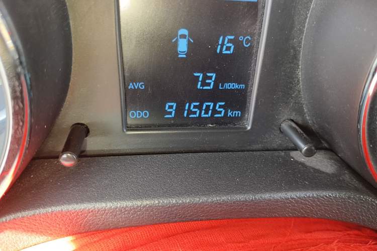 Used CHANGAN CS35 2015 1.6L Manual Luxury Model China IV Standard Odometer Close Up