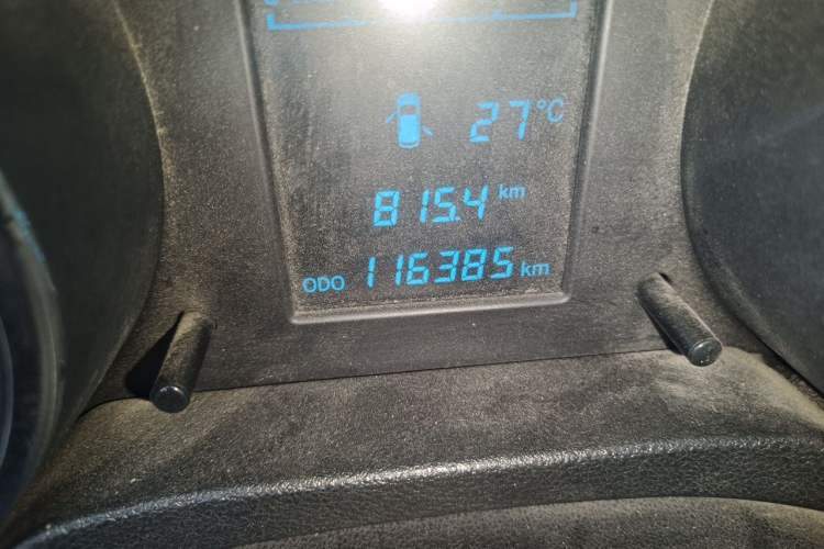 Used CHANGAN CS35 2015 1.6L Manual Luxury Model China IV Standard Odometer Close Up