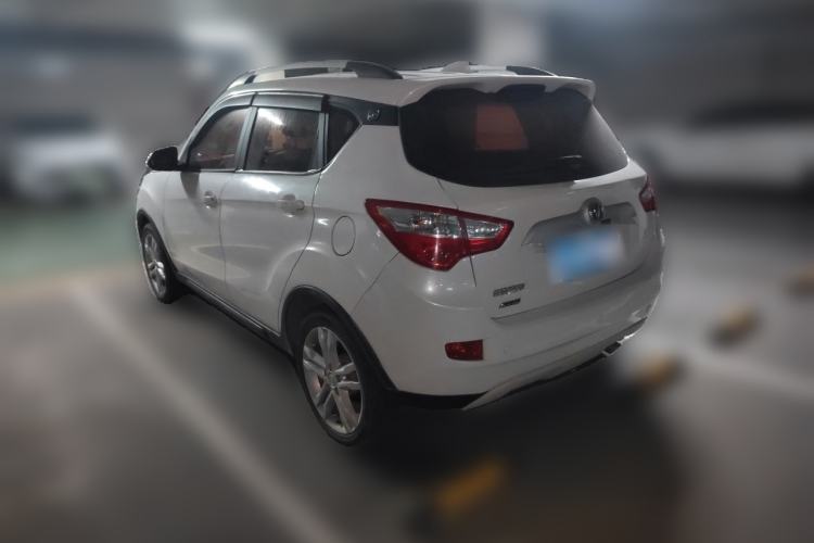 Used CHANGAN CS35 2015 1.6L Manual Luxury Model China IV Standard Rear Left 45 Deg