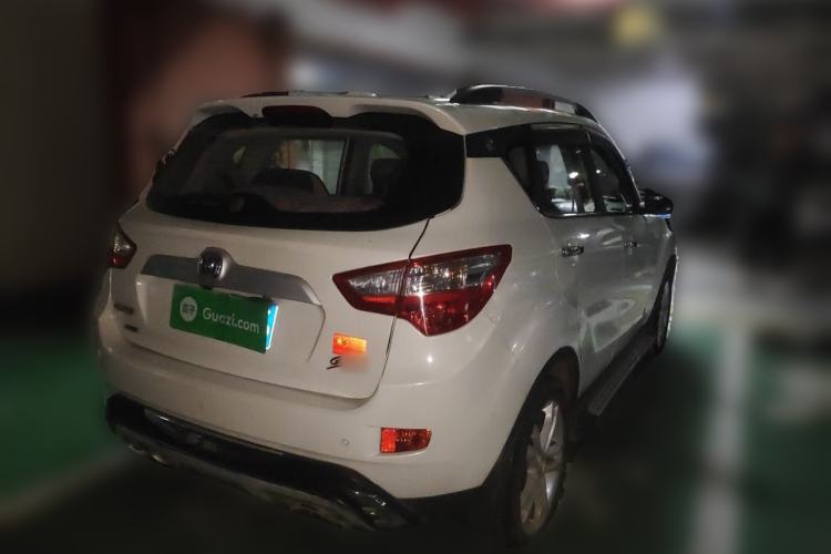 Used CHANGAN CS35 2015 1.6L Automatic Luxury Model China IV Standard Rear Right 45 Deg