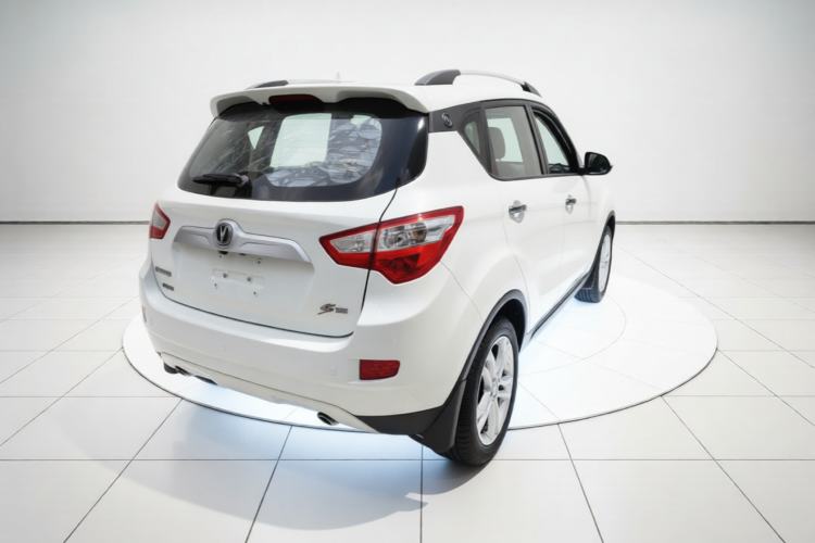 Used CHANGAN CS35 2015 1.6L Automatic Luxury Model China IV Standard Rear Right 45 Deg