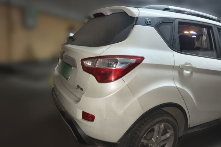 Used CHANGAN CS35 2015 1.6L Manual Comfort Model China IV Standard Rear Right 45 Deg
