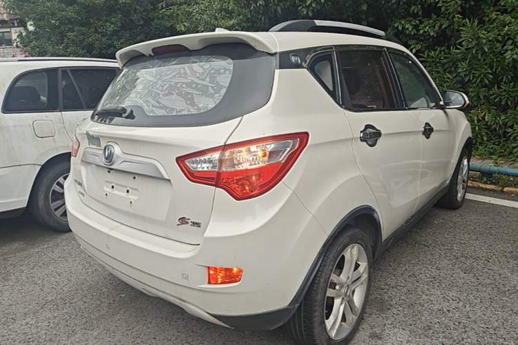 Used CHANGAN CS35 2015 1.6L Manual Luxury Model China IV Standard Rear Right 45 Deg
