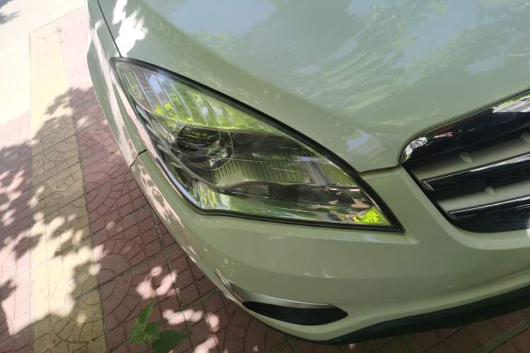 Used CHANGAN CS35 2015 1.6L Manual Luxury Model China IV Standard Right Front Headlight