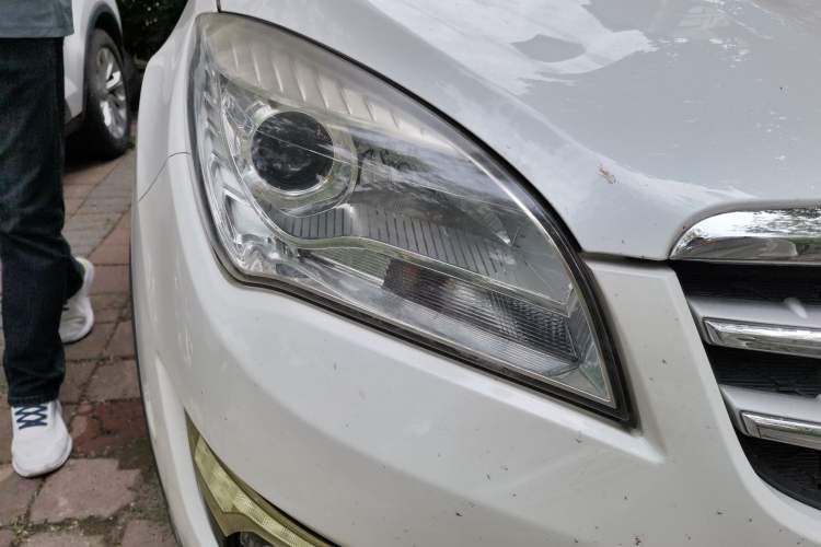 Used CHANGAN CS35 2015 1.6L Automatic Luxury Model China IV Standard Right Front Headlight