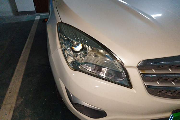 Used CHANGAN CS35 2015 1.6L Automatic Luxury Model China IV Standard Right Front Headlight