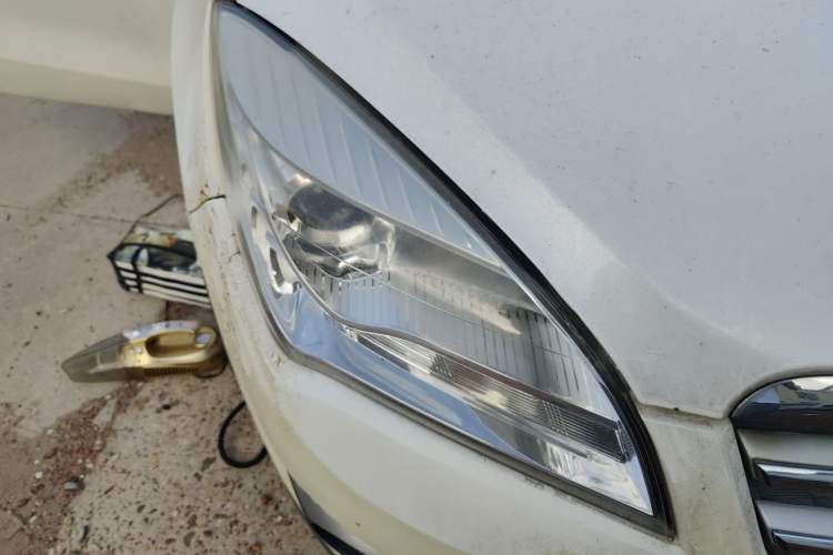 Used CHANGAN CS35 2015 1.6L Automatic Luxury Model China V Standard Right Front Headlight
