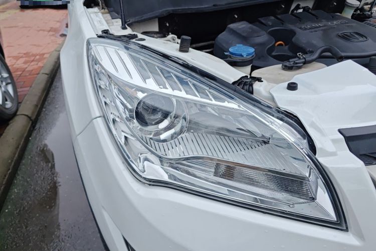 Used CHANGAN CS35 2015 1.6L Manual Luxury Model China IV Standard Right Front Headlight