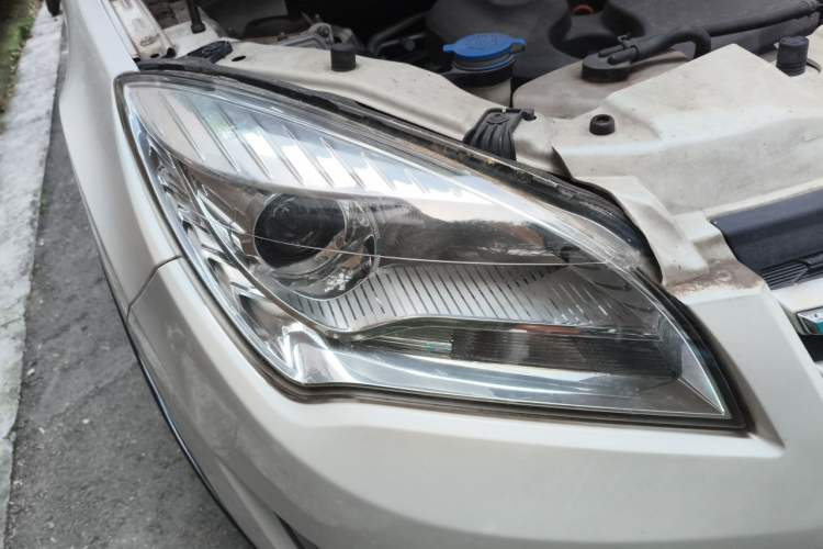 Used CHANGAN CS35 2015 1.6L Manual Luxury Model China V Standard Right Front Headlight