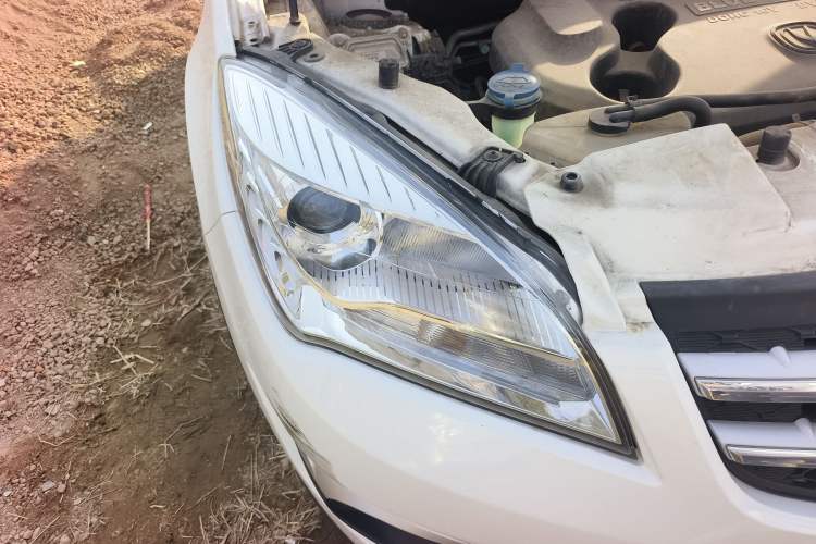 Used CHANGAN CS35 2015 1.6L Automatic Luxury Model China V Standard Right Front Headlight