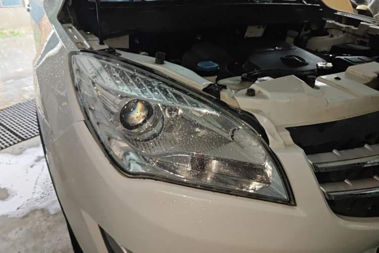 Used CHANGAN CS35 2015 1.6L Manual Luxury Model China IV Standard Right Front Headlight