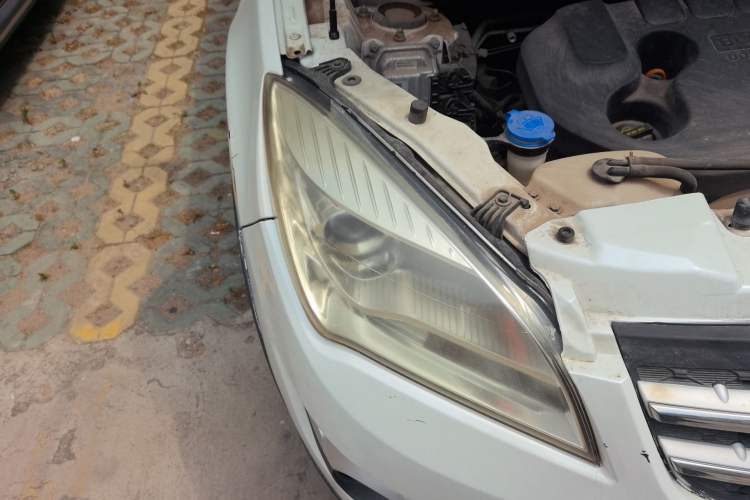 Used CHANGAN CS35 2015 1.6L Automatic Luxury Model China IV Standard Right Front Headlight