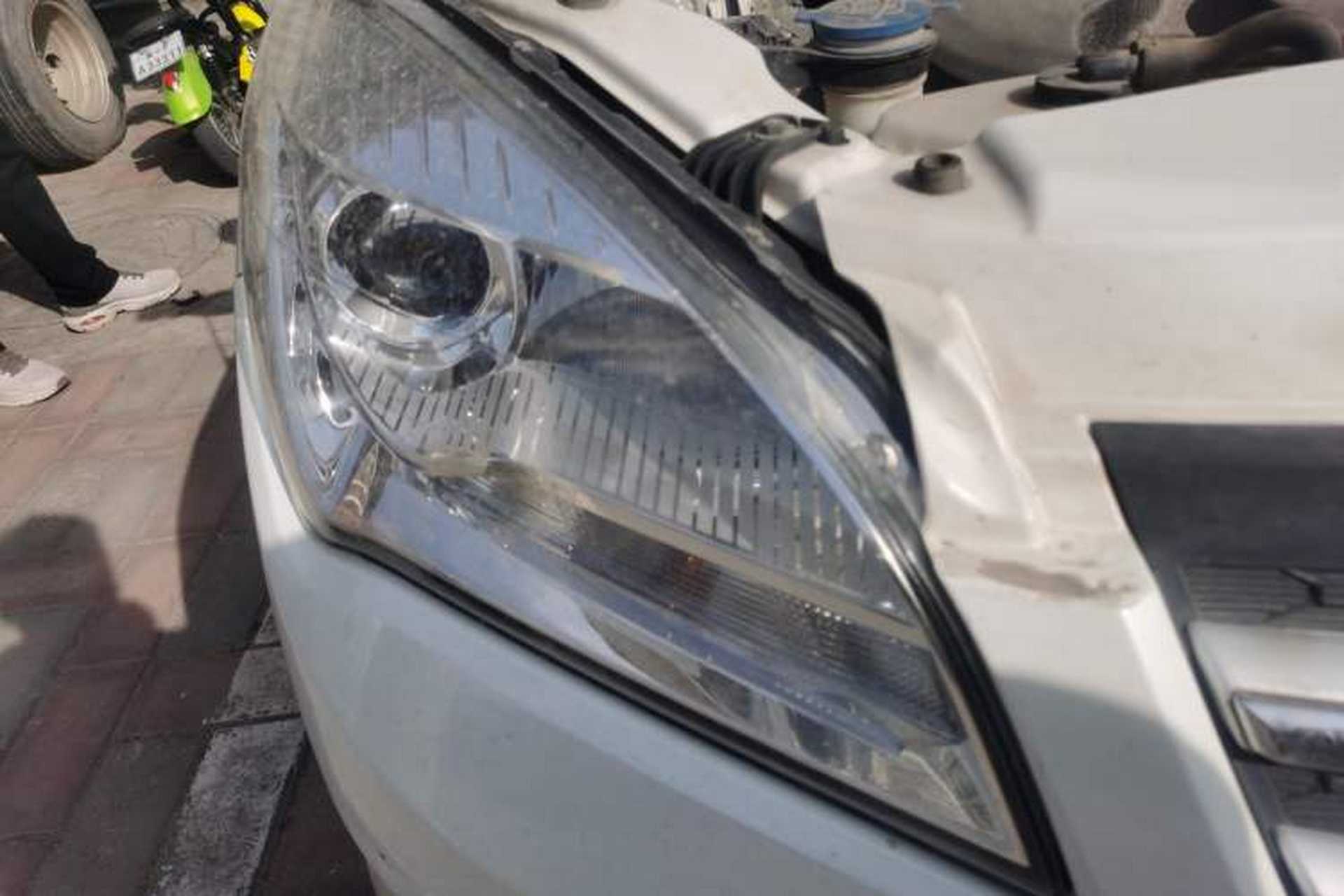 Used CHANGAN CS35 2015 1.6L Manual Luxury Model China IV Standard Right Front Headlight