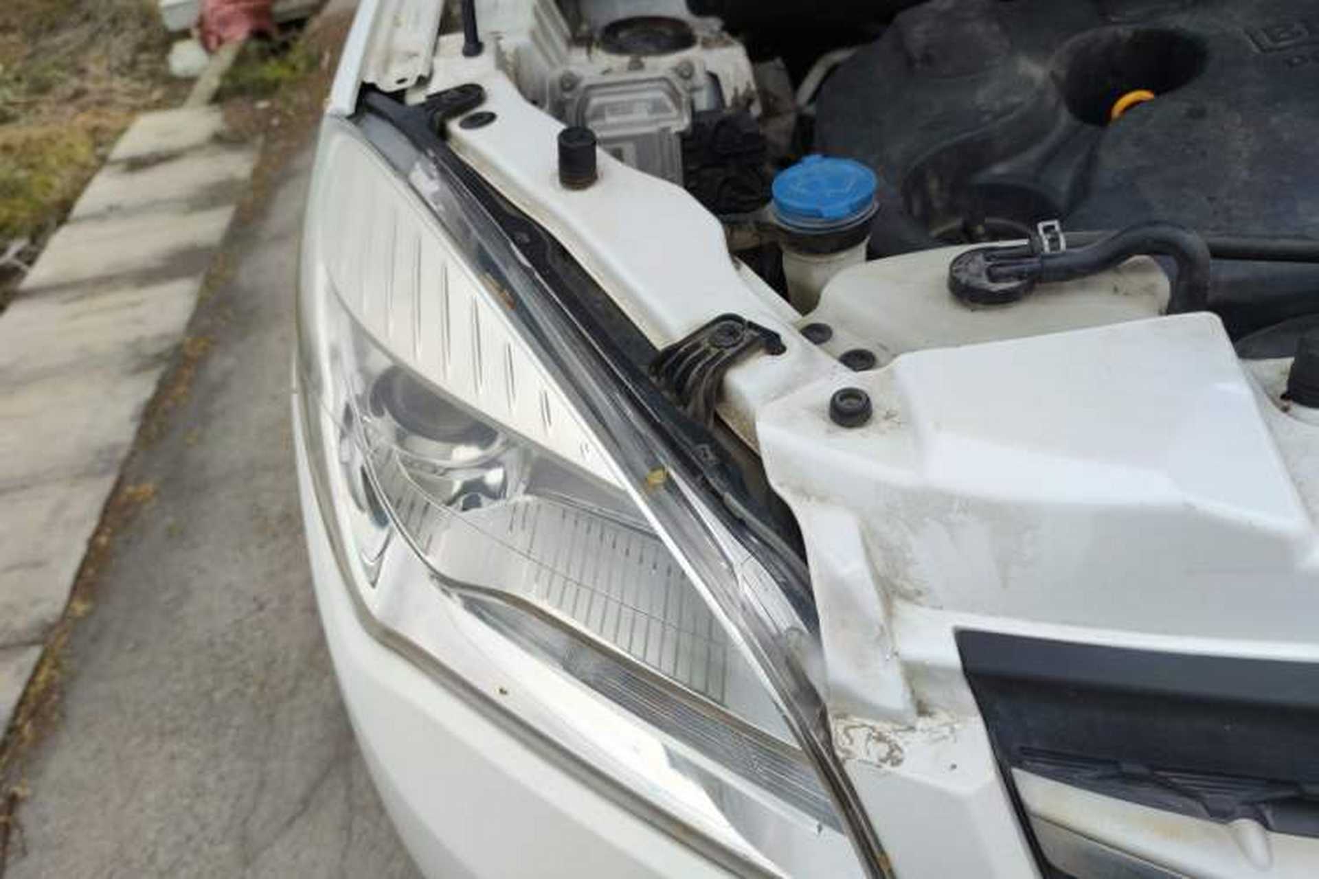 Used CHANGAN CS35 2015 1.6L Manual Luxury Model China IV Standard Right Front Headlight