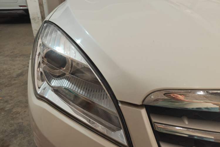 Used CHANGAN CS35 2015 1.6L Automatic Luxury Model China IV Standard Right Front Headlight