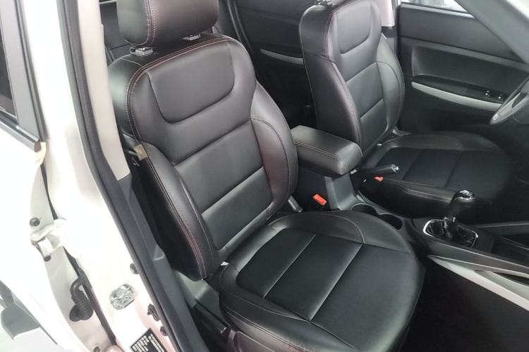 Used CHANGAN CS35 2015 1.6L Manual Luxury Model China IV Standard Right Front Seat