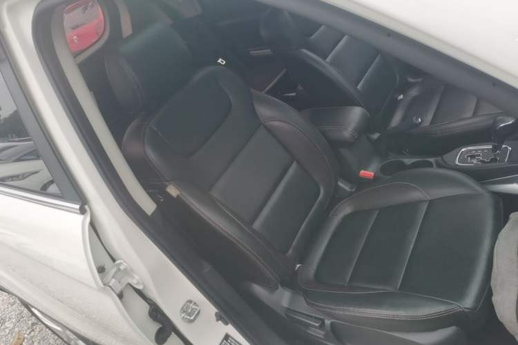Used CHANGAN CS35 2015 1.6L Automatic Luxury Model China IV Standard Right Front Seat