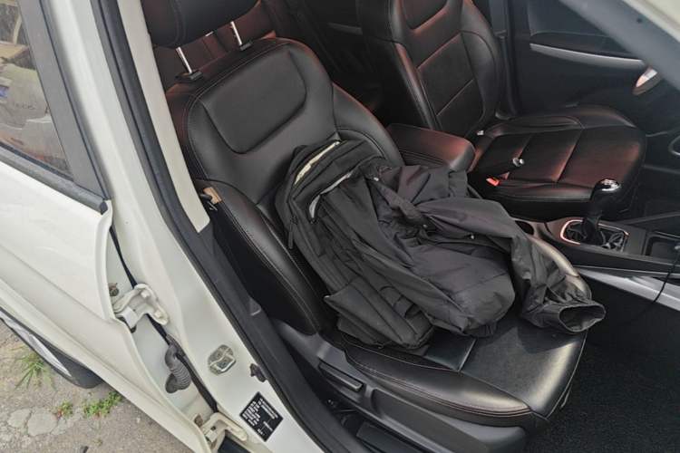 Used CHANGAN CS35 2015 1.6L Manual Luxury Model China IV Standard Right Front Seat