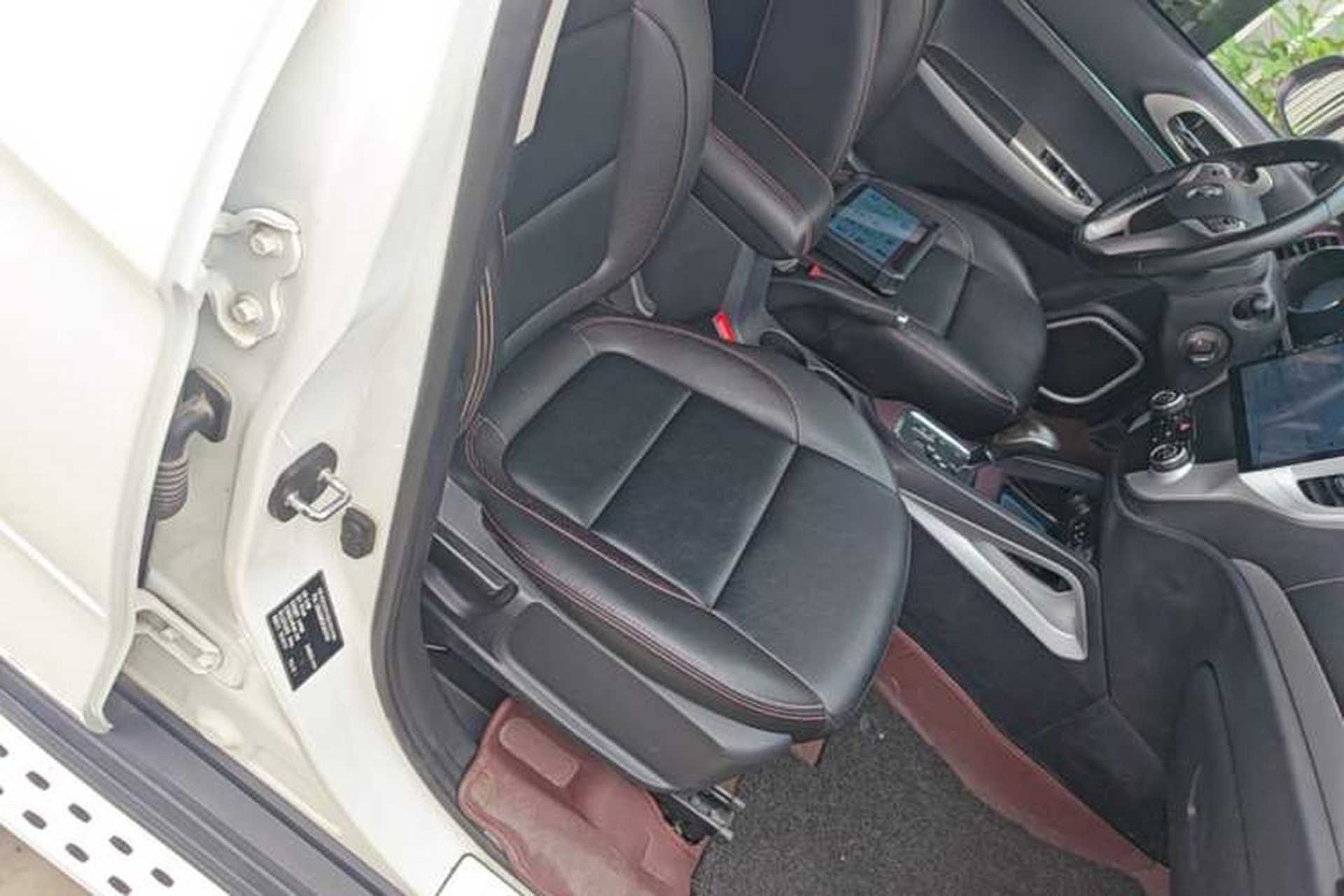 Used CHANGAN CS35 2015 1.6L Automatic Prestige Model China IV Standard Right Front Seat