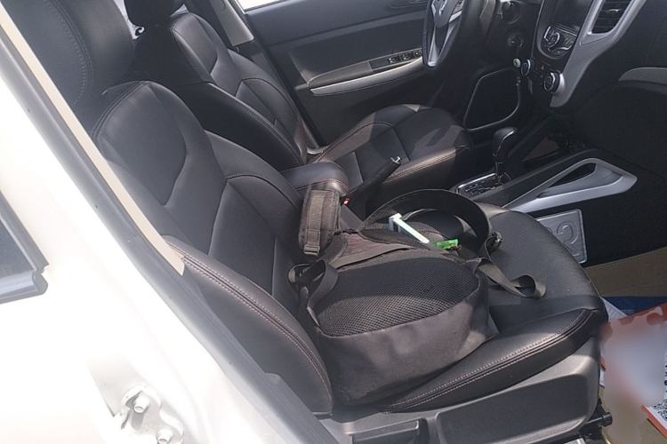 Used CHANGAN CS35 2015 1.6L Automatic Luxury Model China IV Standard Right Front Seat