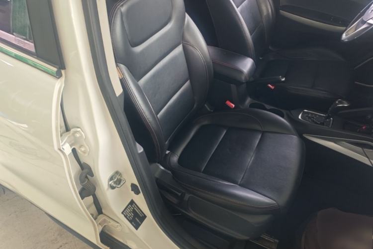 Used CHANGAN CS35 2015 1.6L Automatic Luxury Model China IV Standard Right Front Seat